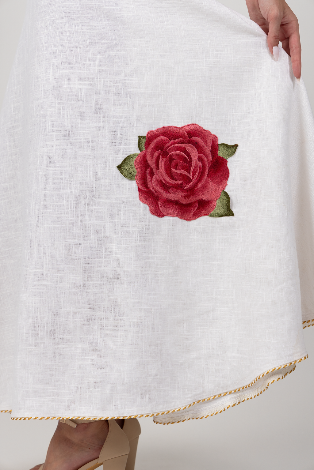 rose linen skirt - white