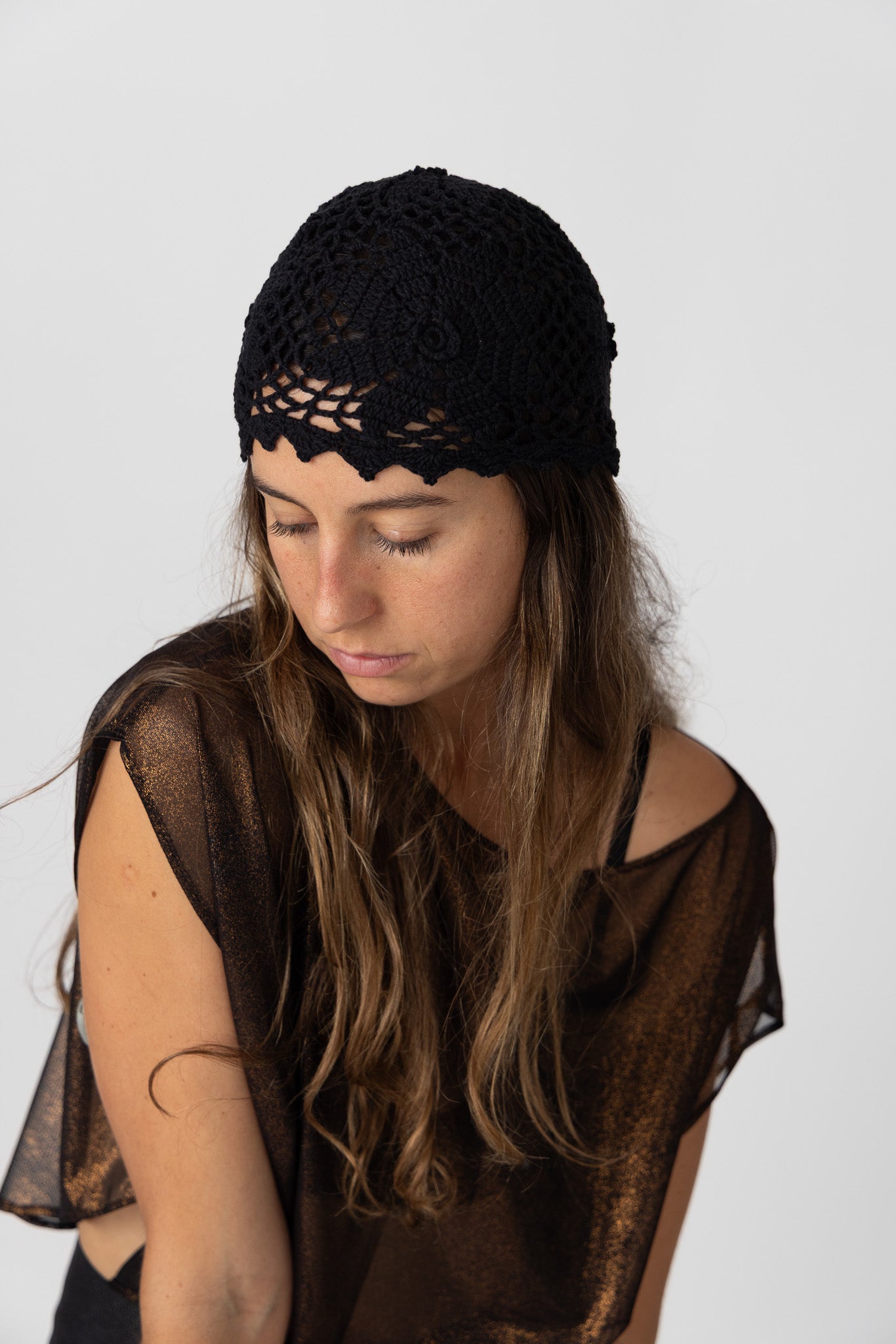 gorro de crochet - negro