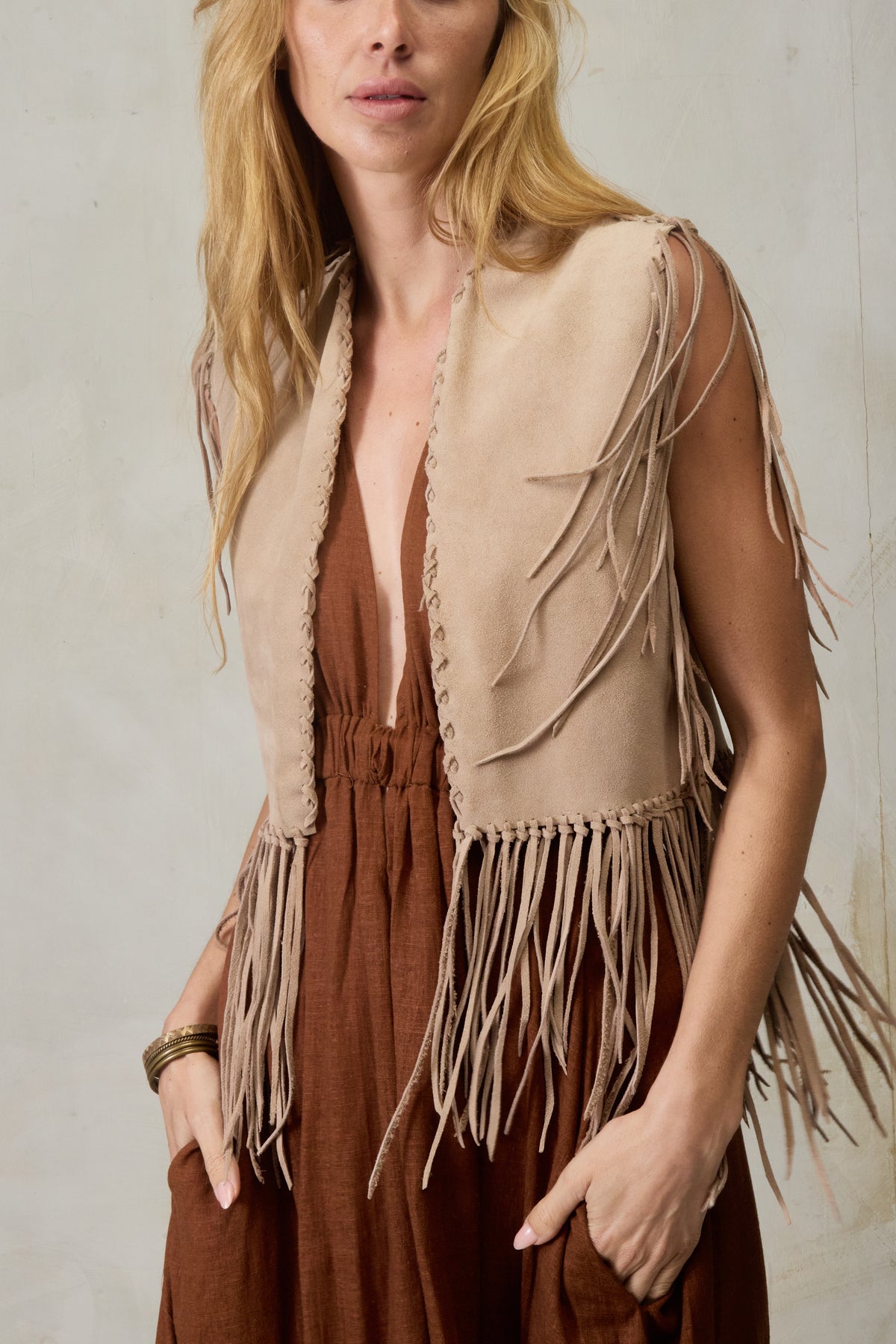 calafate fringe vest - silver quartz