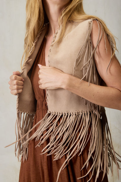 Calafate Fringe Vest - Silver Quartz